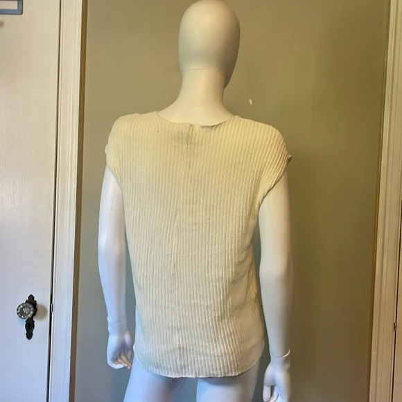 Zara size large ribbed white cap sleeve shirt - Picture 2 of 6